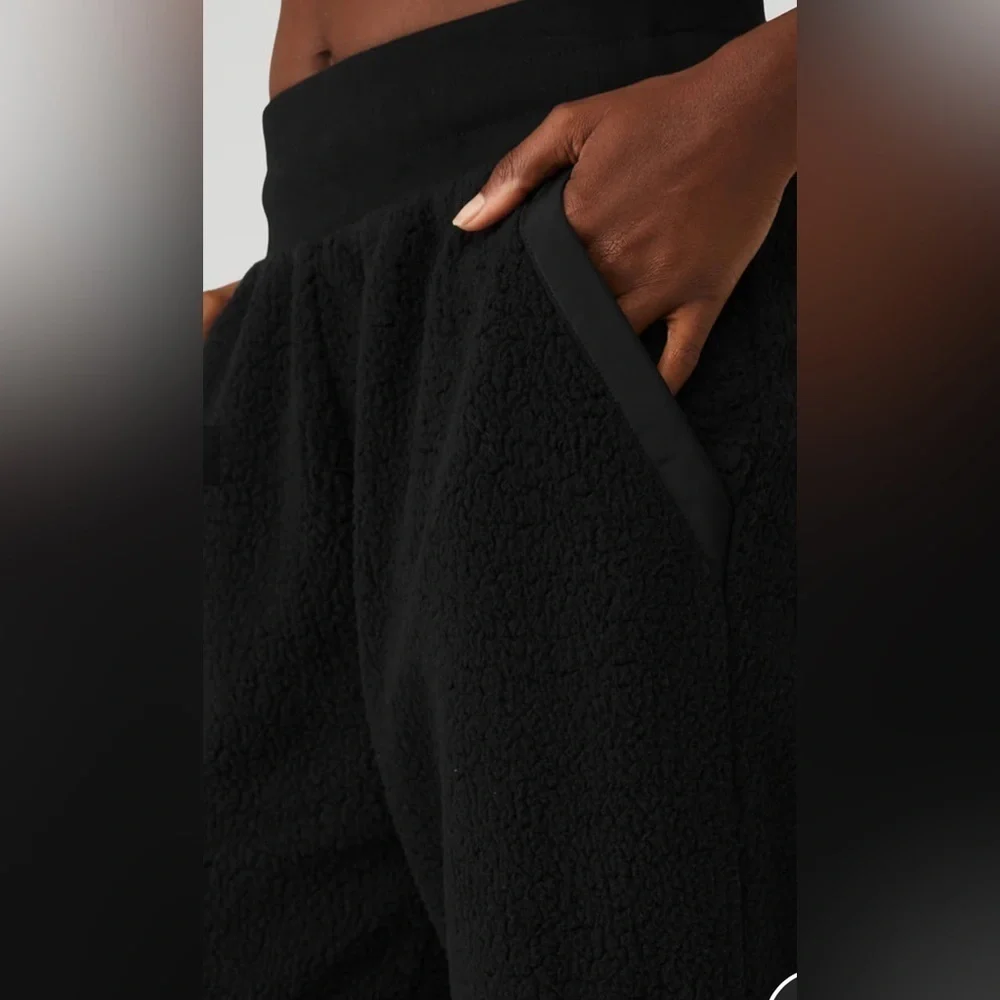CURRENT SEASON Alo Micro Sherpa High-Waist Solstice Sweatpant NWT
